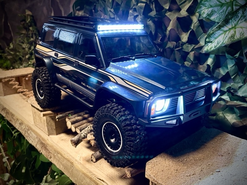 1:10 Crawler CR4.4 Patrol dunkelblau