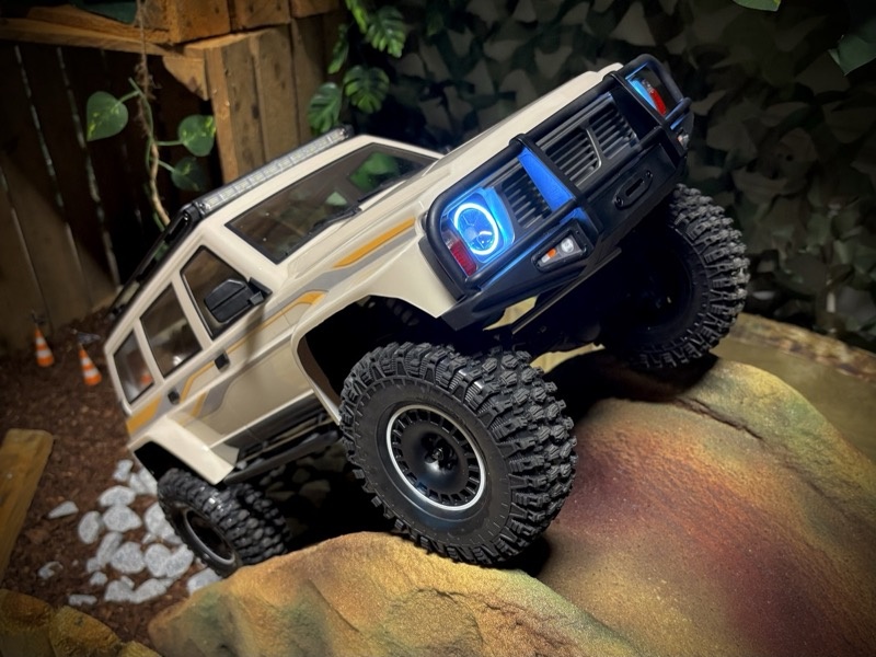 1:10 EP Crawler CR4.4 PATROL creme RTR
